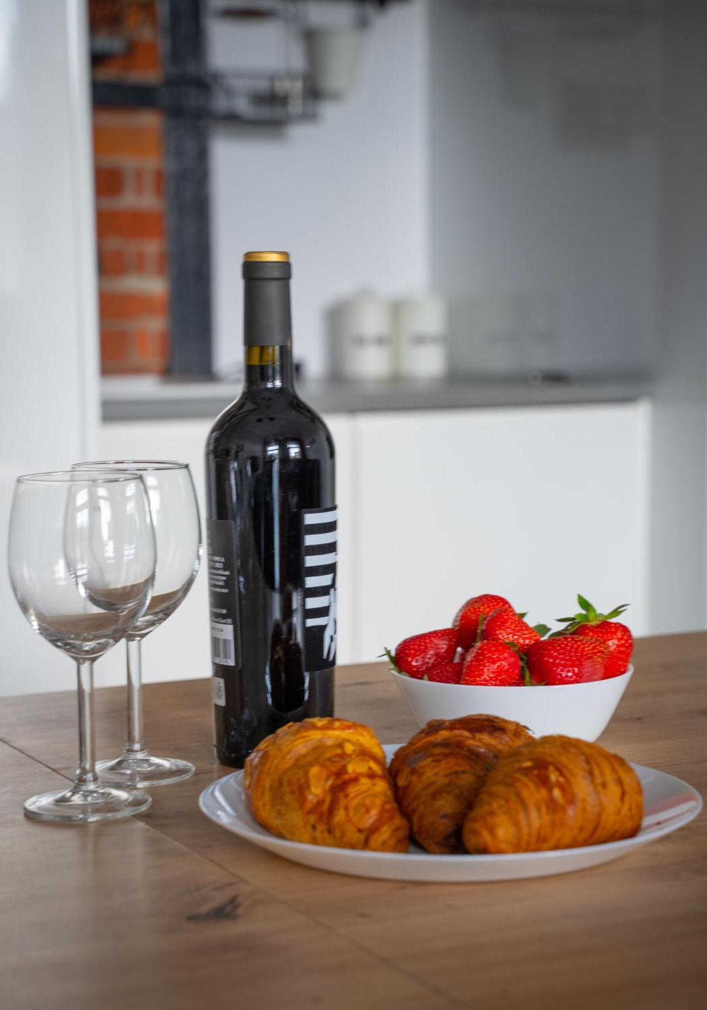 Apartament Z Antresola Nowa Papiernia Вроцлав Екстериор снимка